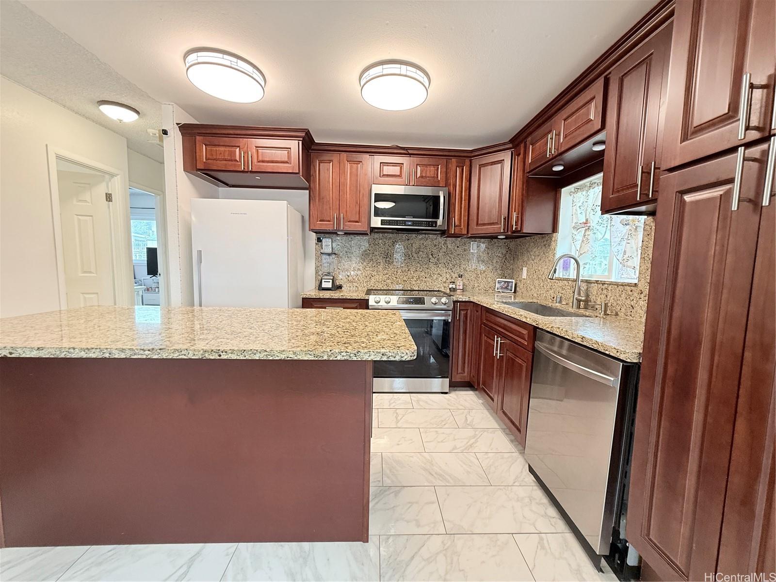 91-1734  Ala Loa Street Ewa Villages, Ewaplain home - photo 3 of 25