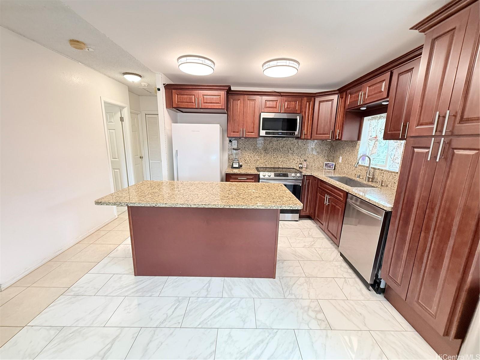 91-1734  Ala Loa Street Ewa Villages, Ewaplain home - photo 4 of 25