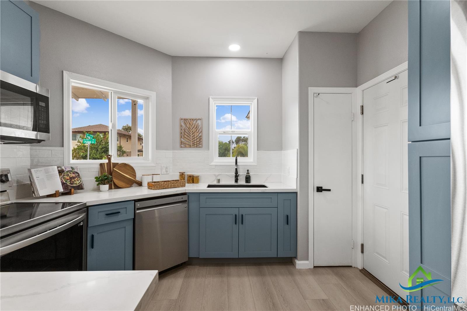 91-1739  Puhiko Street Ewa Villages, Ewaplain home - photo 8 of 25