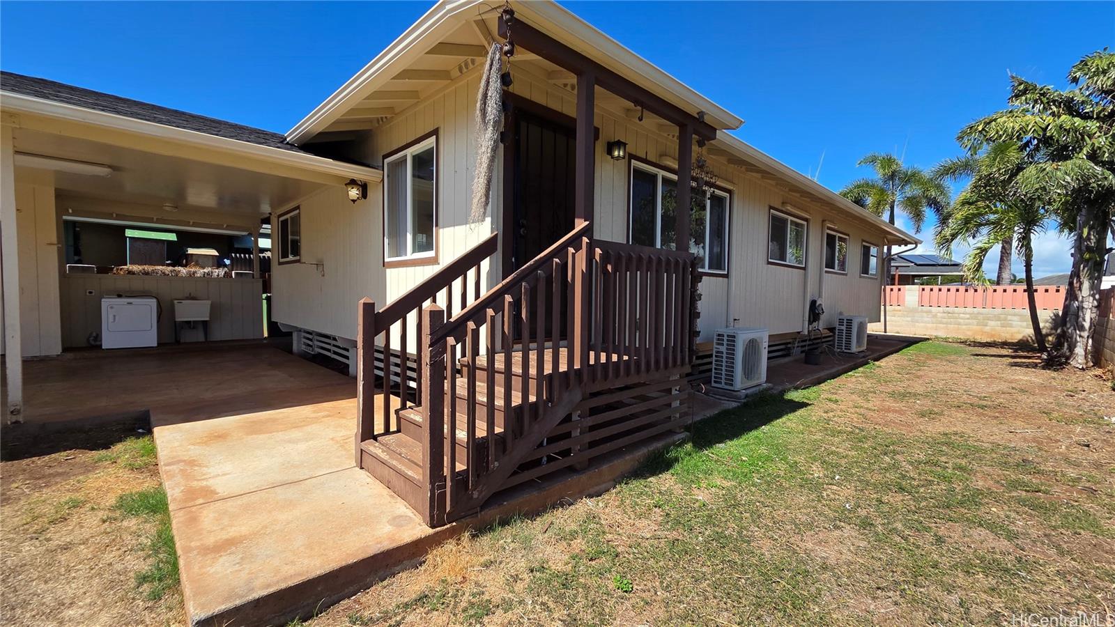 91-1781  Kupeleko Place Ewa Villages, Ewaplain home - photo 2 of 22