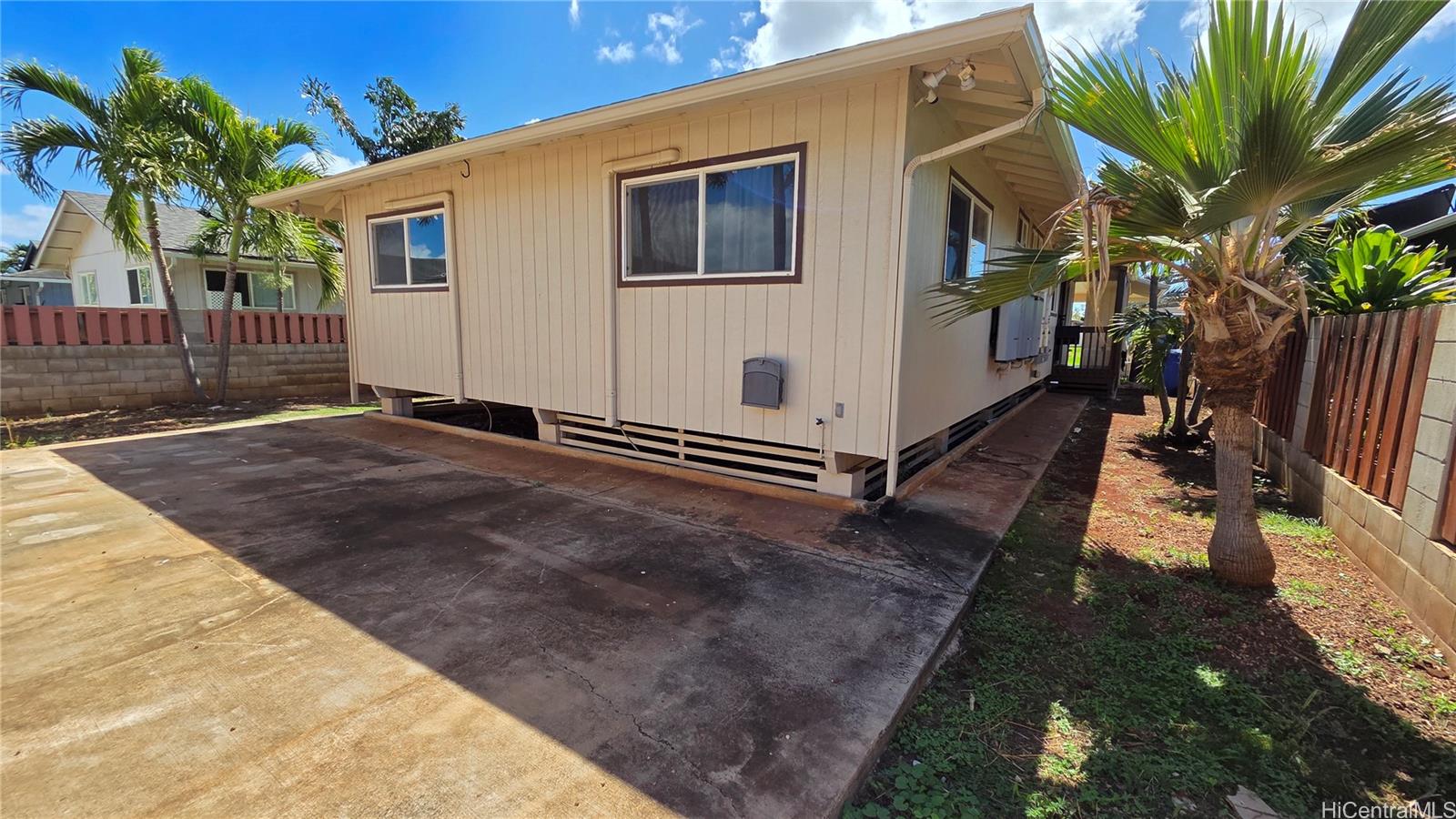 91-1781  Kupeleko Place Ewa Villages, Ewaplain home - photo 6 of 22