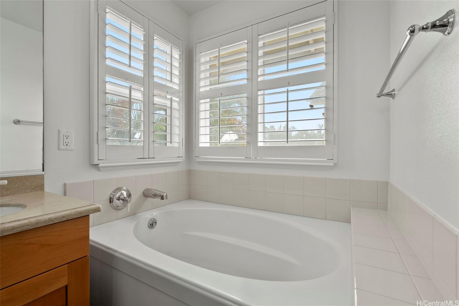 91-1811  Waiaama St Hoakalei-ka Makana, Ewaplain home - photo 20 of 24