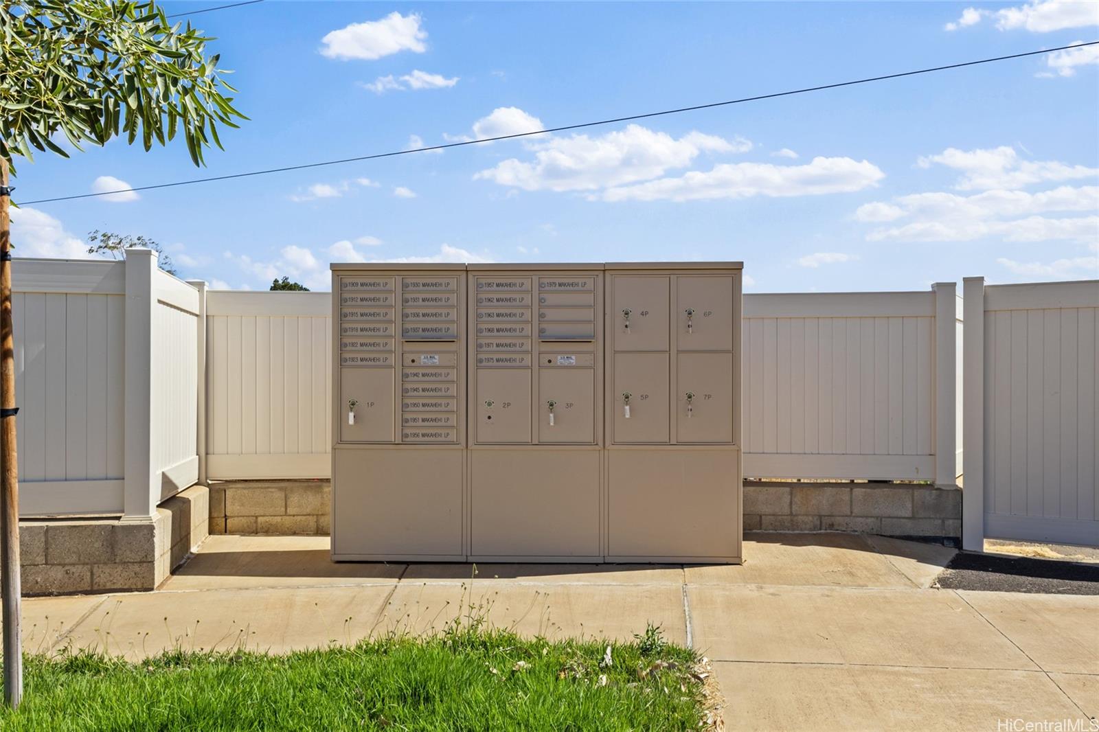 91-1975 Makahehi Loop Ewa Beach - Rental - photo 23 of 25