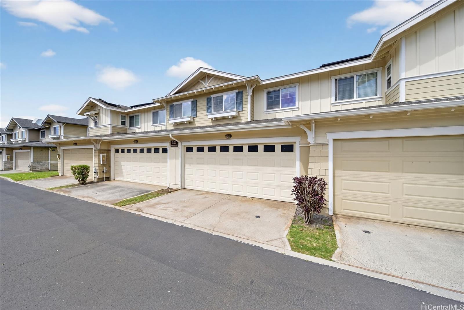 91-2013 Kaioli Street townhouse # 4302, Ewa Beach, Hawaii - photo 5 of 25