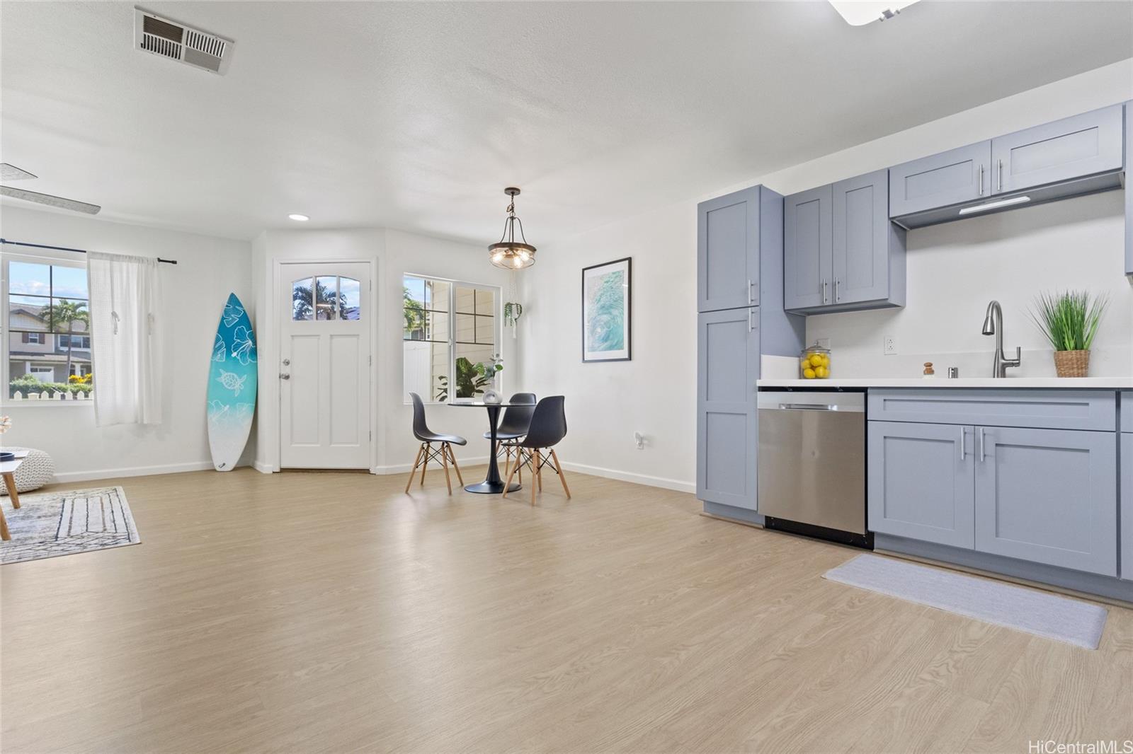 91-2016 Kaioli Street townhouse # 1902, Ewa Beach, Hawaii - photo 2 of 25