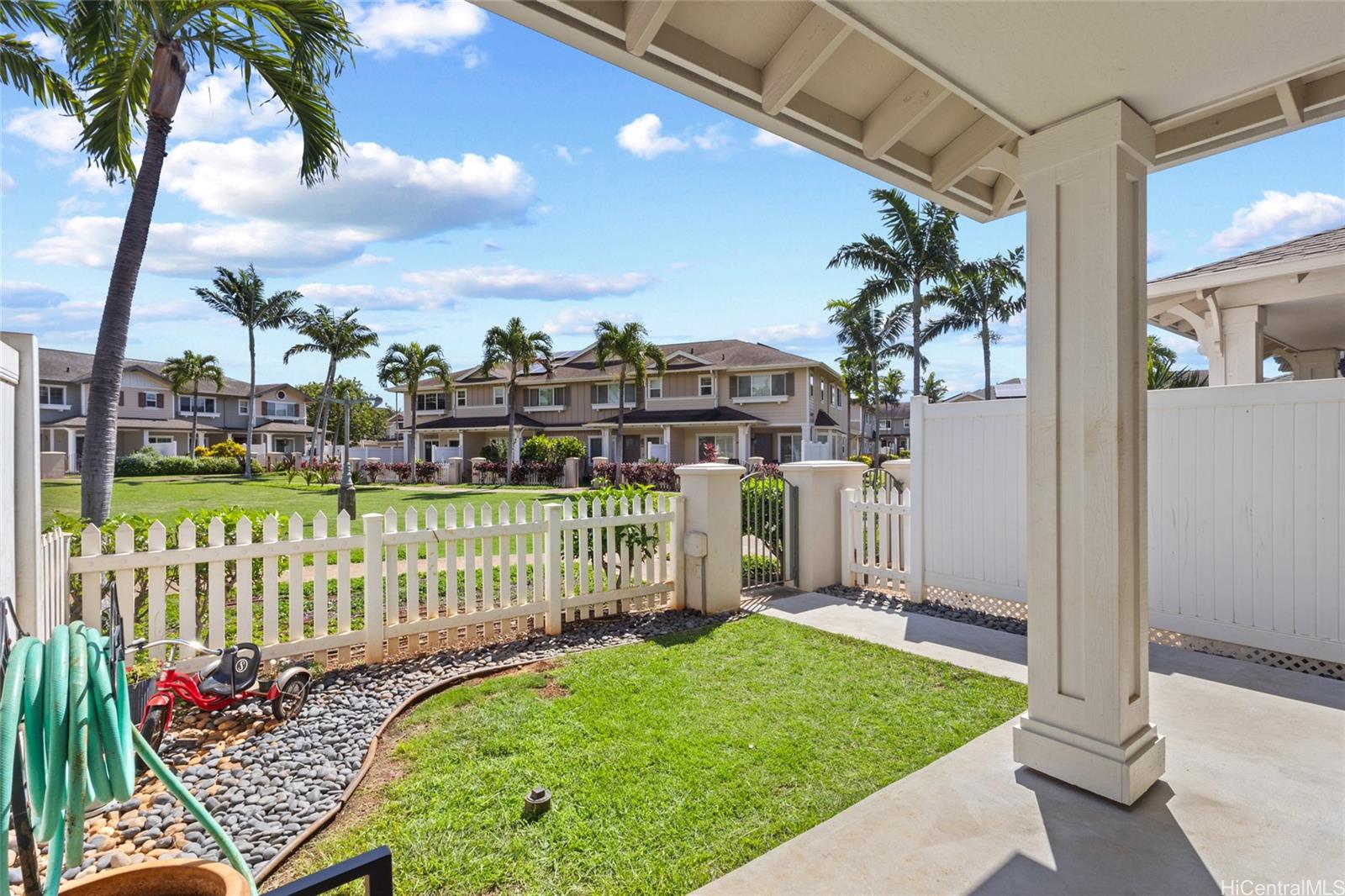 91-2016 Kaioli Street townhouse # 1902, Ewa Beach, Hawaii - photo 24 of 25