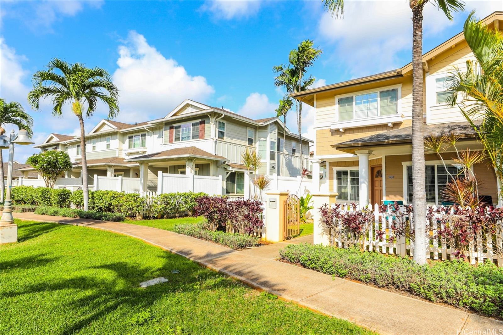 Associa/OPRCA townhouse # 3501, Ewa Beach, Hawaii - photo 22 of 25