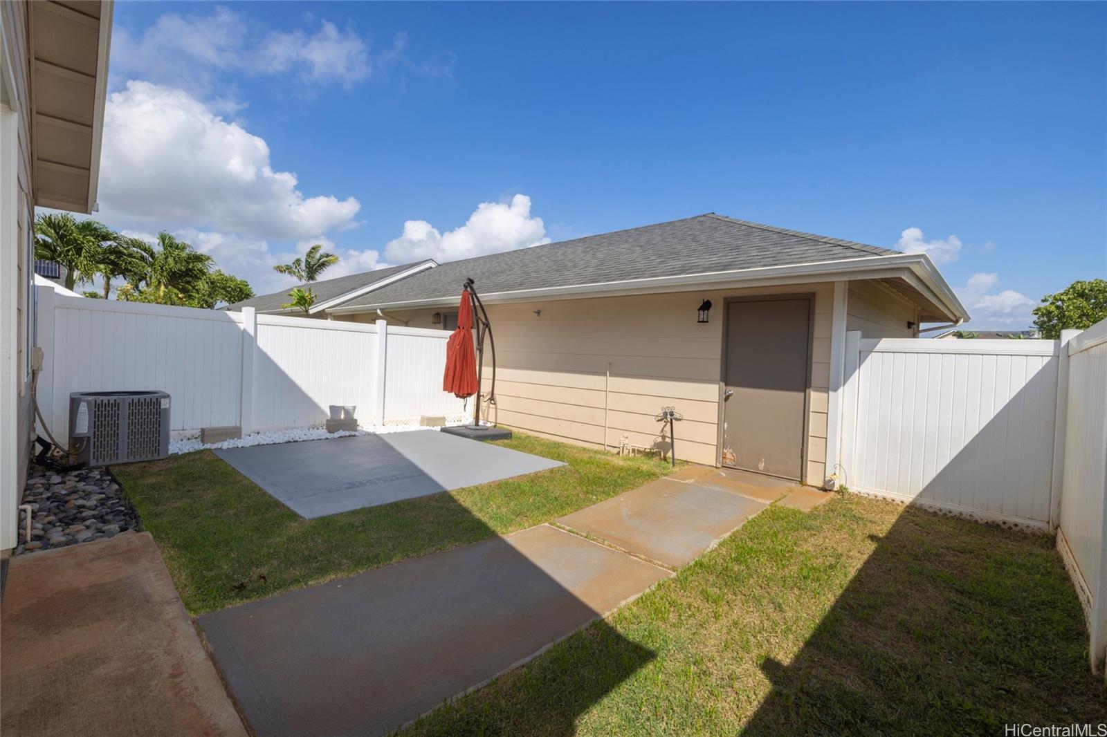 91-2034 Kaioli Street townhouse # 6106, Ewa Beach, Hawaii - photo 22 of 25