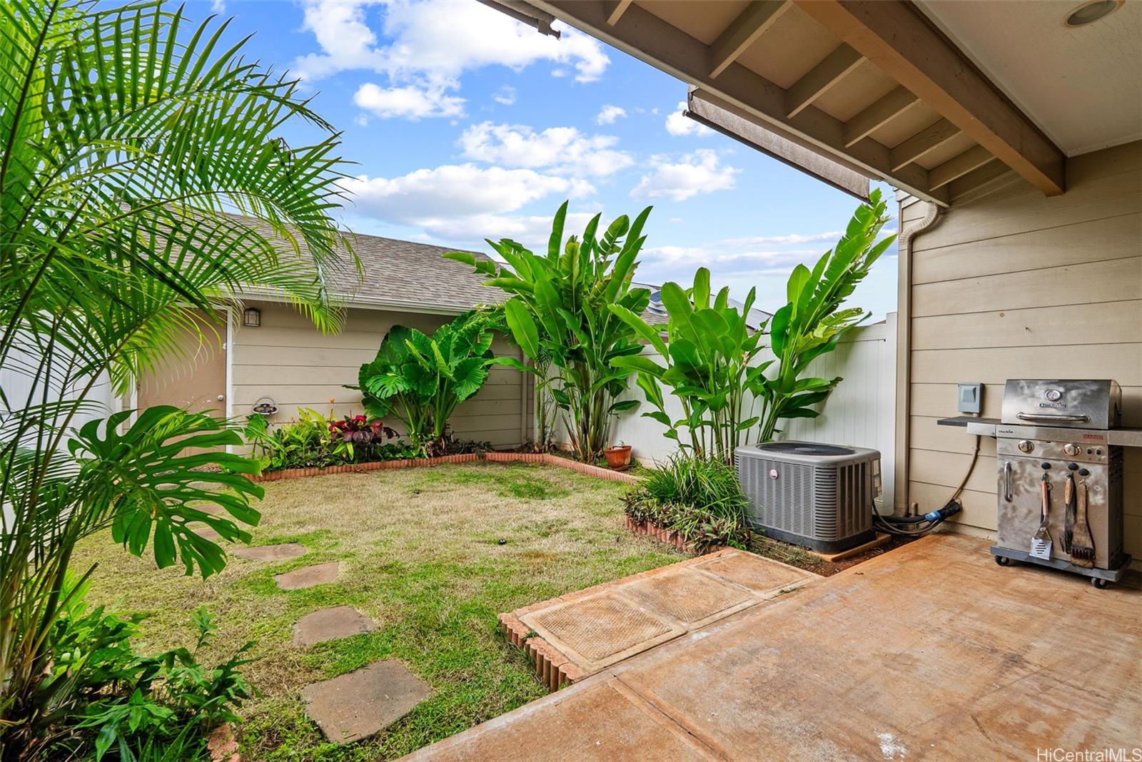Ocean Pointe townhouse # 204, Ewa Beach, Hawaii - photo 22 of 25