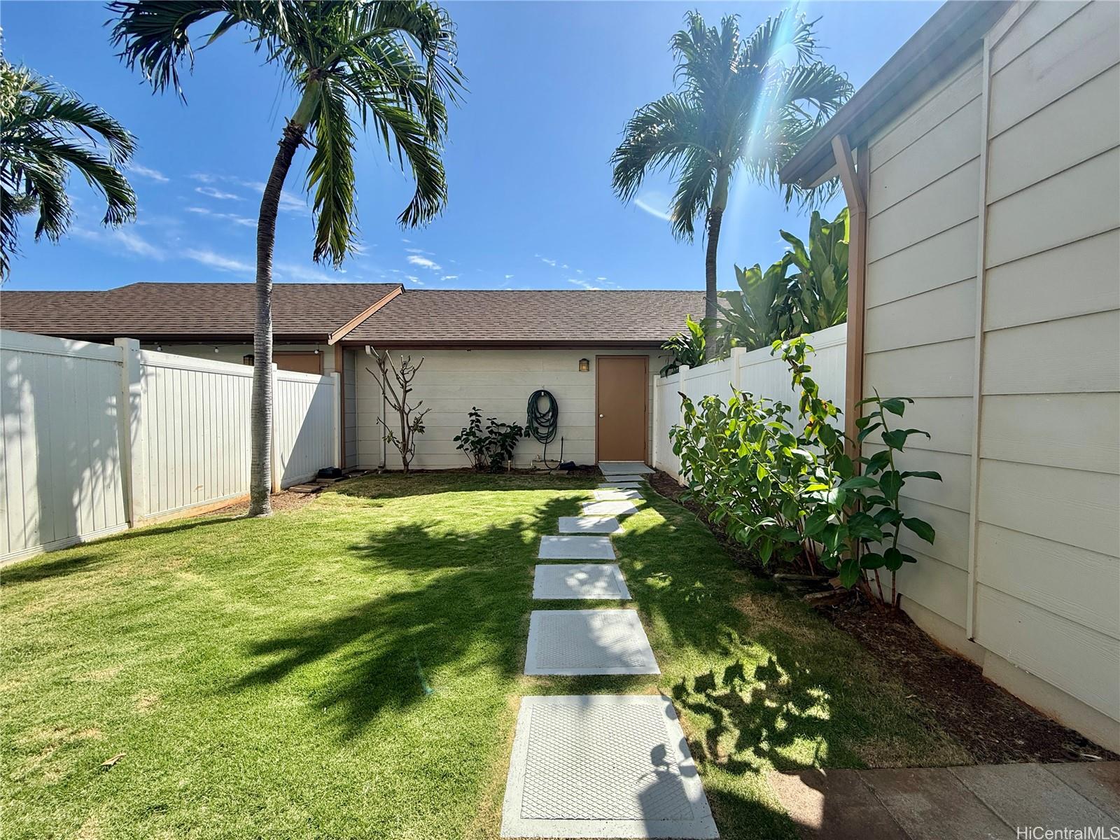 91-2066 Kaioli Street townhouse # 4204, Ewa Beach, Hawaii - photo 23 of 25