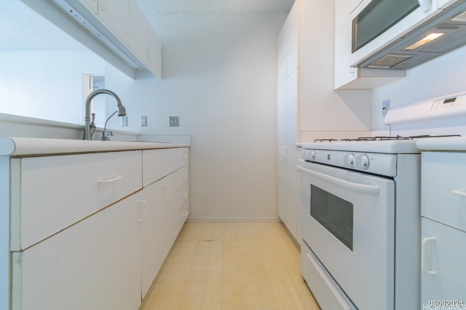 91-207 Hanapouli Cir Ewa Beach - Rental - photo 11 of 16