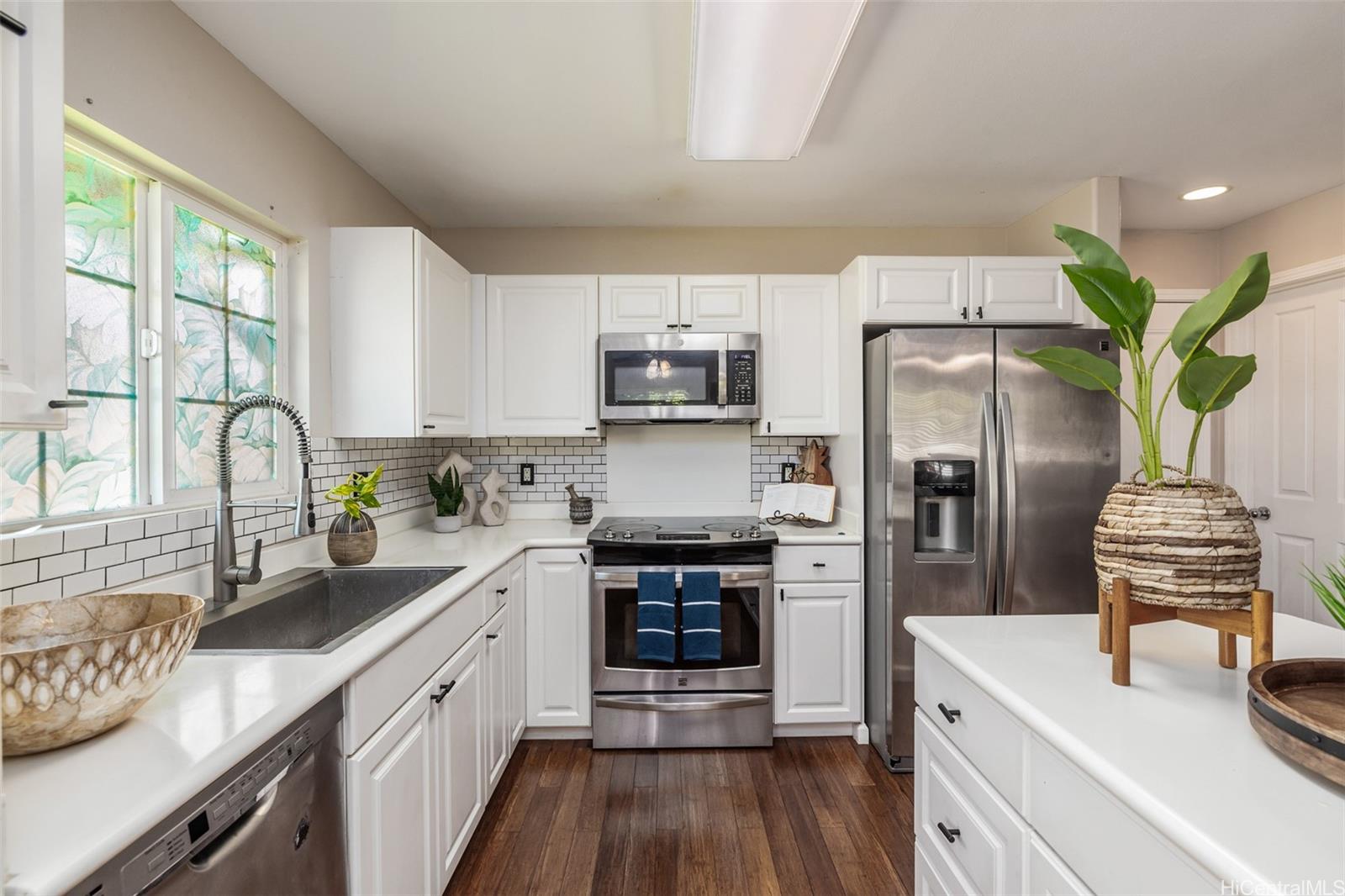 Ocean Pointe townhouse # 701, Ewa Beach, Hawaii - photo 6 of 18