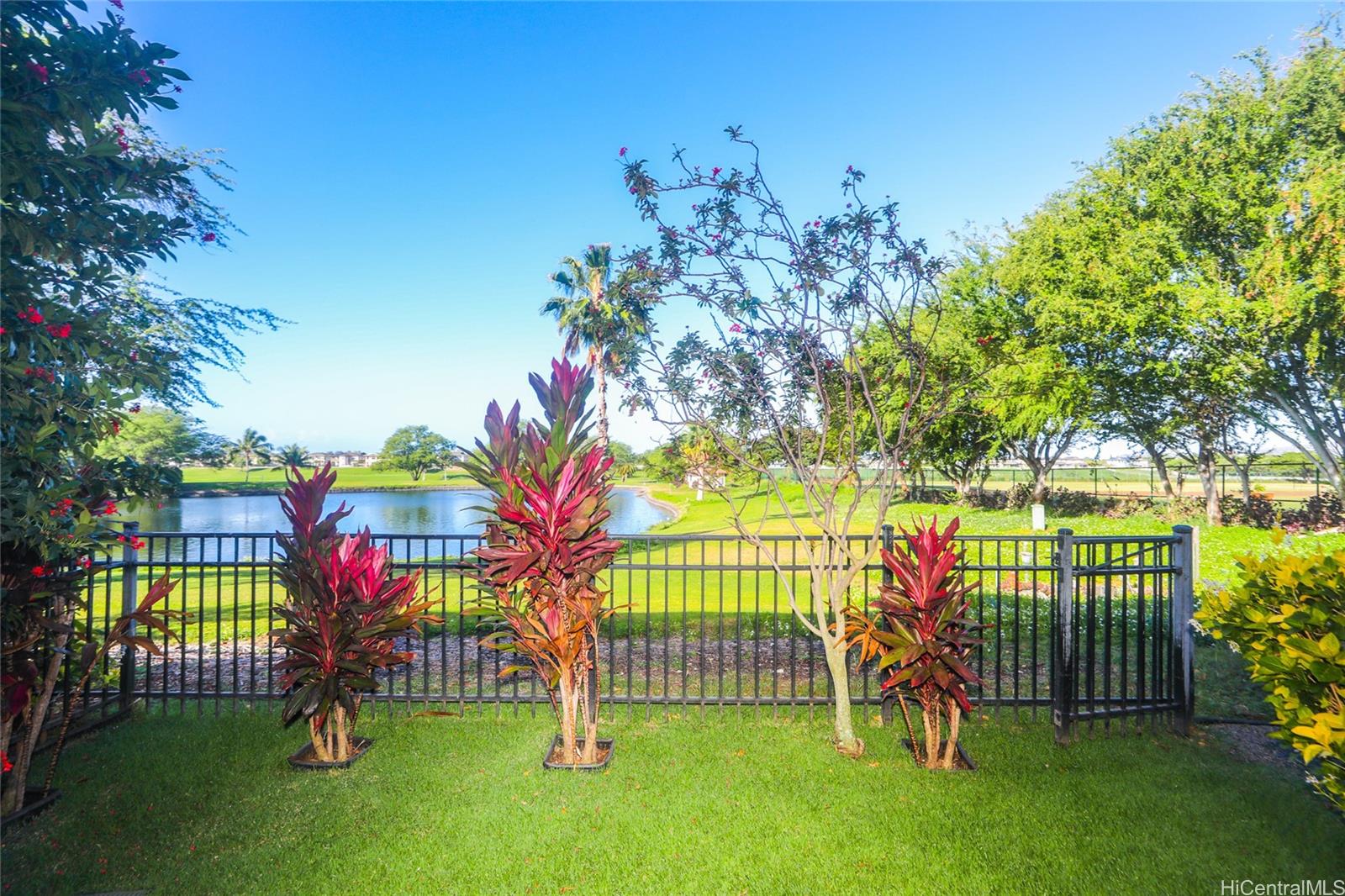 Town Homes at Fairways townhouse # 1002, Ewa Beach, Hawaii - photo 5 of 20