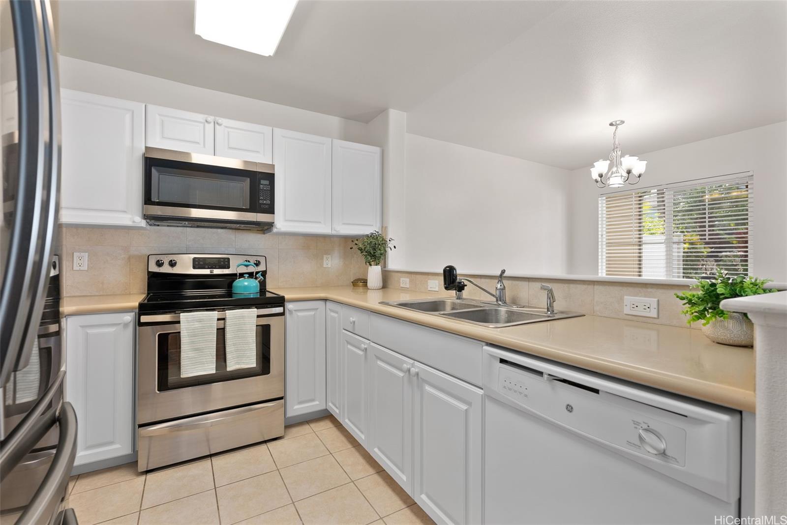 91-2083 Kaioli Street townhouse # 1303, Ewa Beach, Hawaii - photo 7 of 25