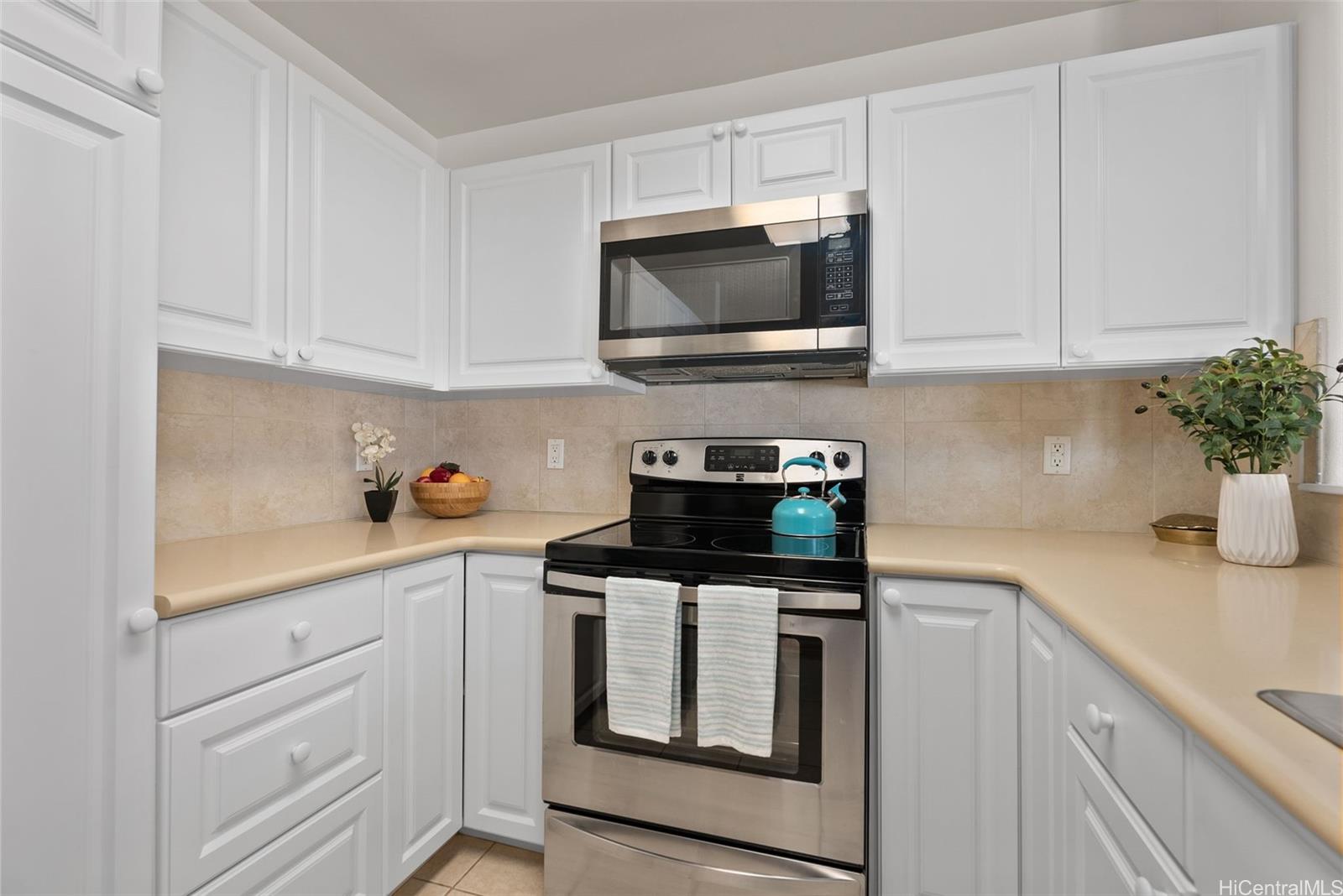 91-2083 Kaioli Street townhouse # 1303, Ewa Beach, Hawaii - photo 8 of 25