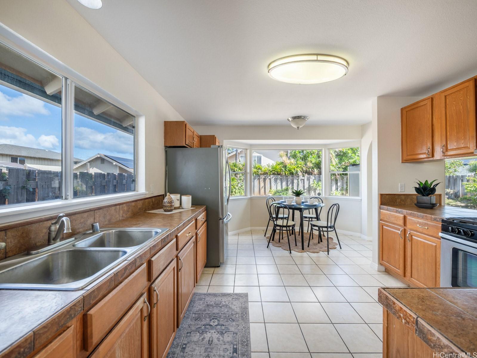 91-209  Ihee Pl Kapolei, Ewaplain home - photo 7 of 20