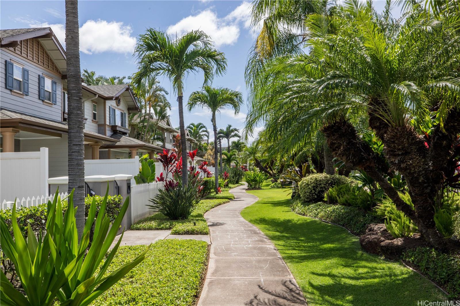 91-2093 Kaioli Street townhouse # 1702, Ewa Beach, Hawaii - photo 24 of 25