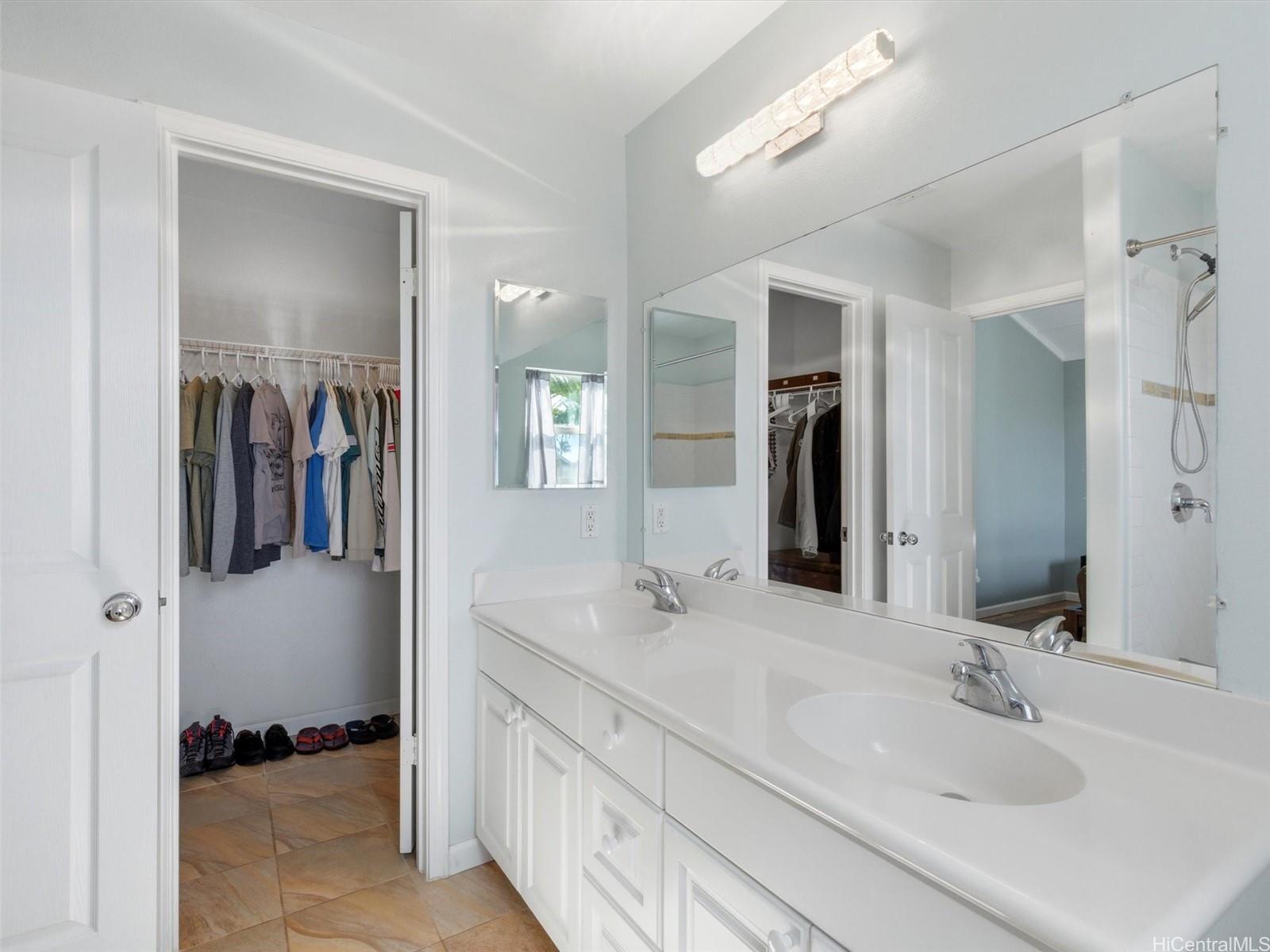 91-2111 Kaioli Street townhouse # 2402, Ewa Beach, Hawaii - photo 17 of 23