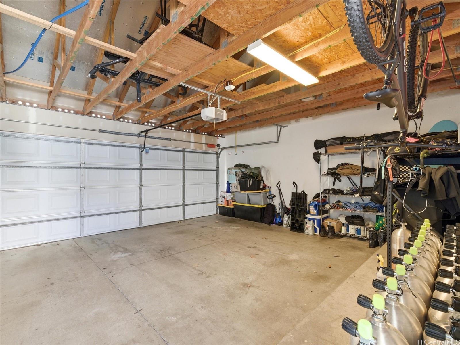 91-2111 Kaioli Street townhouse # 2402, Ewa Beach, Hawaii - photo 21 of 23