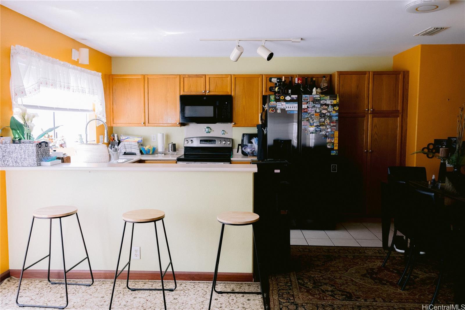 91-215  Kuina Place Ewa Gen Alii Court, Ewaplain home - photo 4 of 18