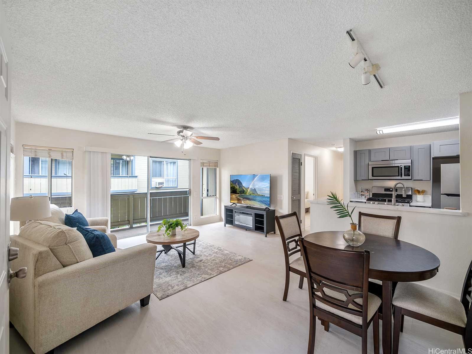 Sun Rise condo # 35B, Ewa Beach, Hawaii - photo 3 of 24