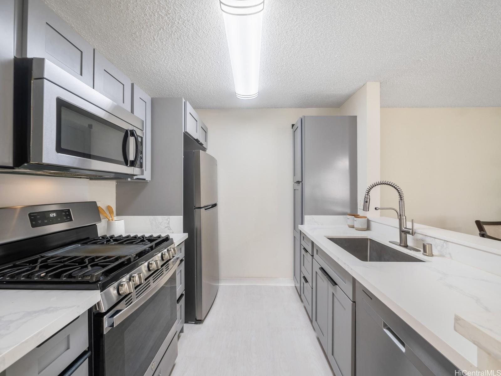 Sun Rise condo # 35B, Ewa Beach, Hawaii - photo 5 of 24