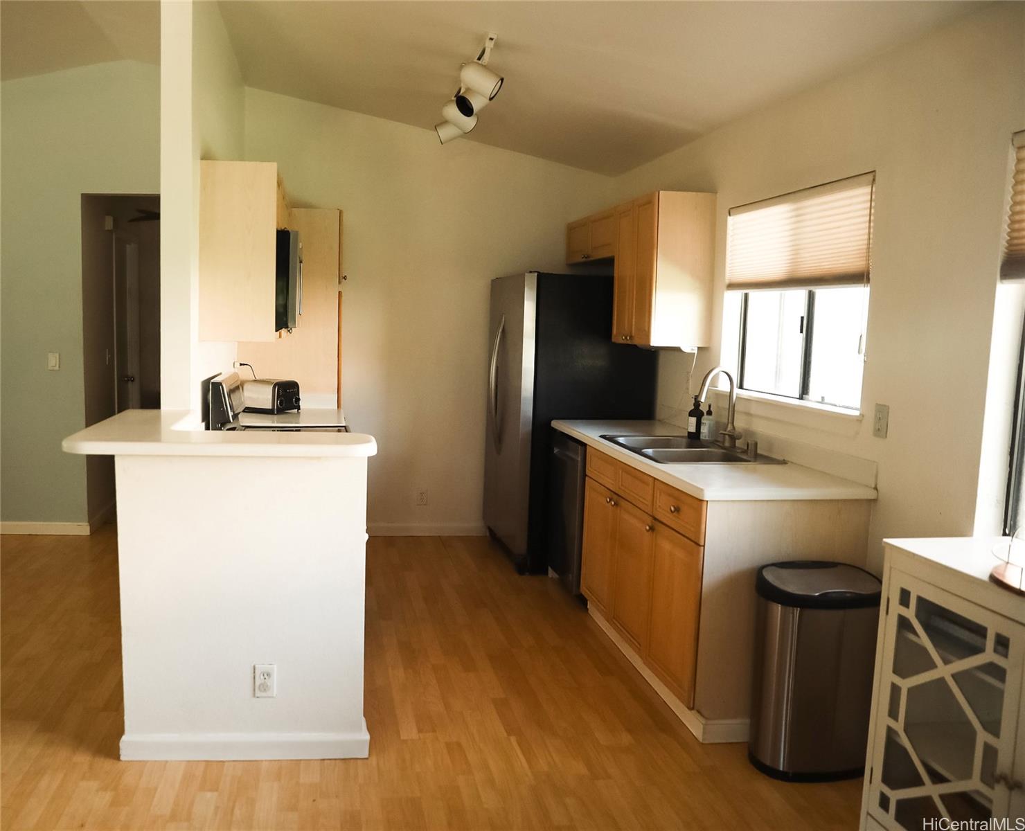 91-231 Wahane Place Kapolei - Rental - photo 4 of 17