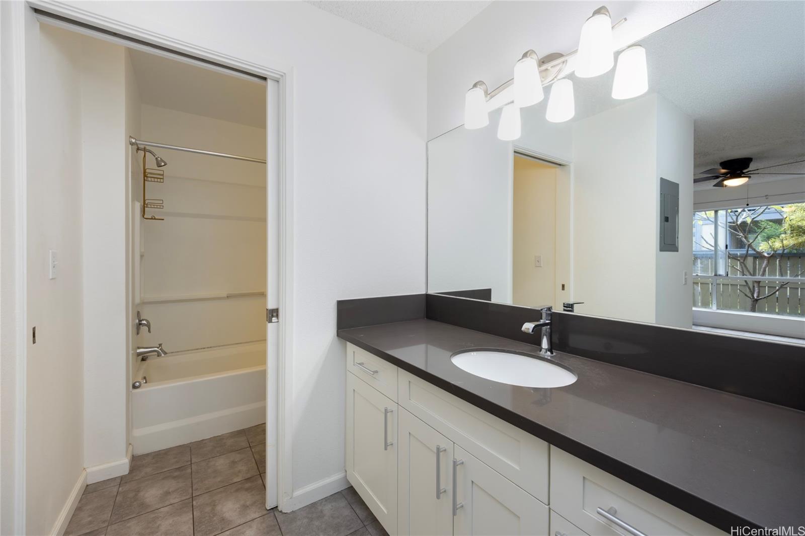 91-234 Hanapouli Cir Ewa Beach - Rental - photo 13 of 17