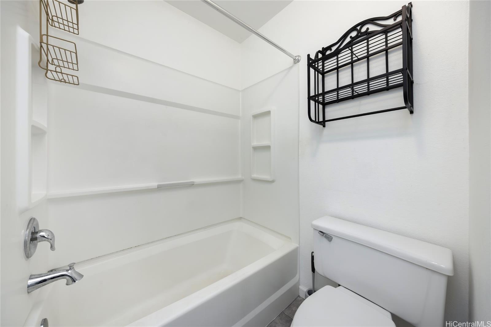 91-234 Hanapouli Cir Ewa Beach - Rental - photo 14 of 17