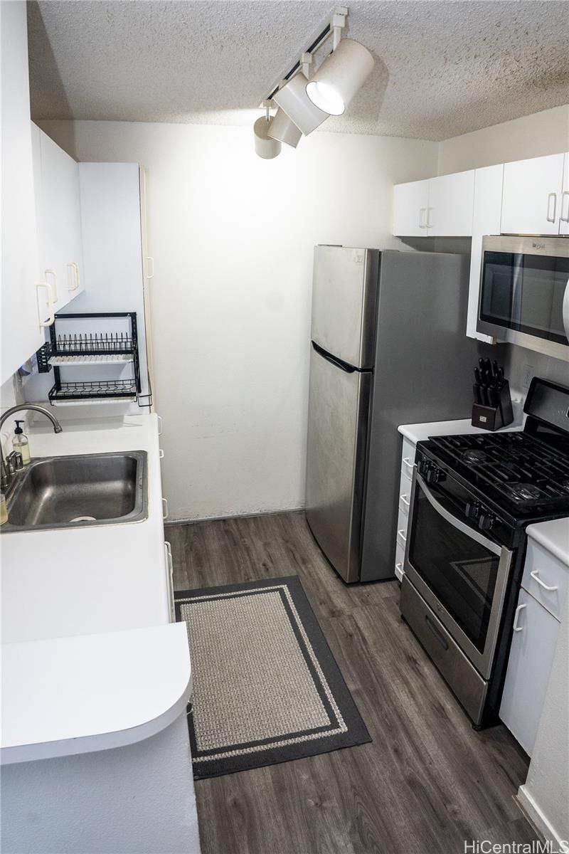 Sun Rise condo # 22C, Ewa Beach, Hawaii - photo 6 of 12