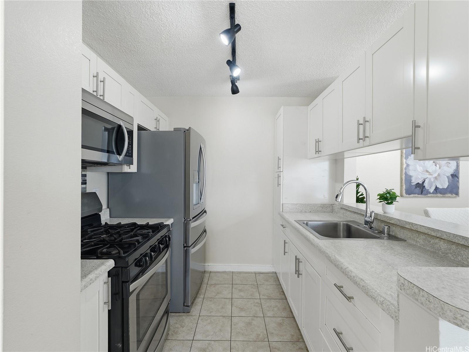 Sun Rise condo # 15G, Ewa Beach, Hawaii - photo 6 of 24