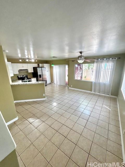 91-280  Makalea Street Ewa Gen Las Brisas, Ewaplain home - photo 3 of 25