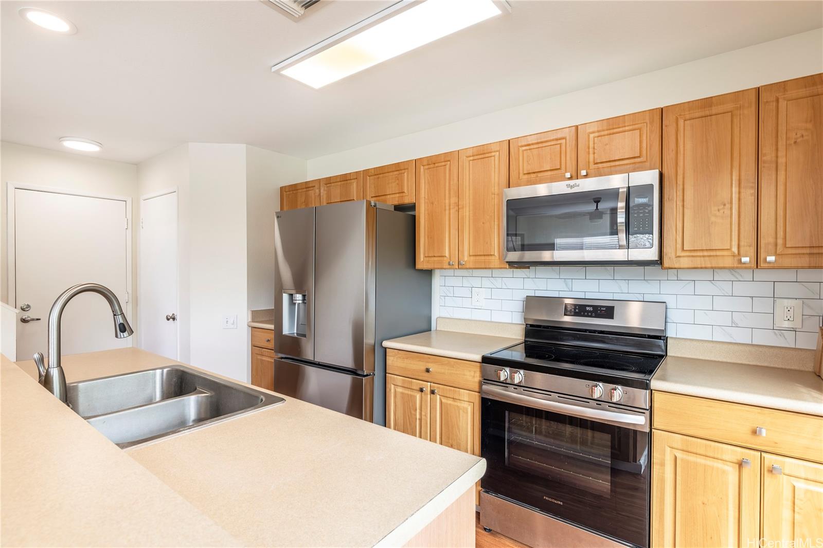 91-284  Makalea Street Ewa Gen Las Brisas, Ewaplain home - photo 7 of 24