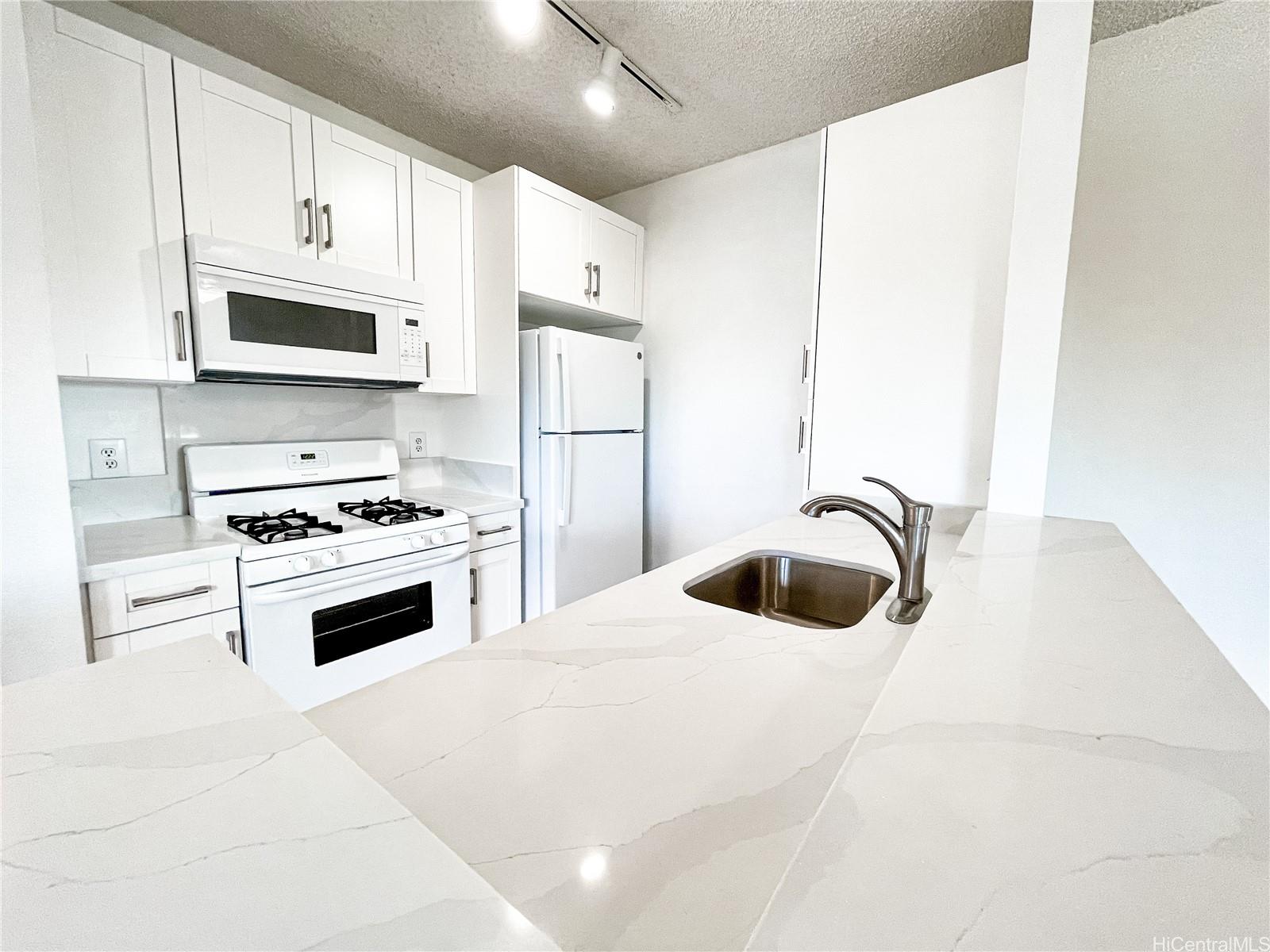 91-289 Hanapouli Cir Ewa Beach - Rental - photo 7 of 25