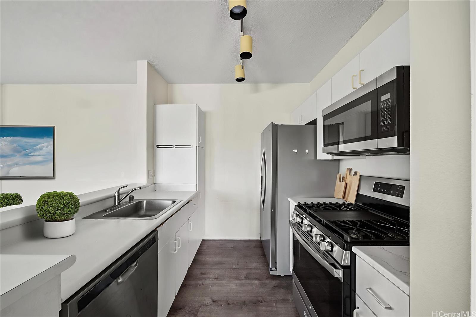 Sun Rise condo # 5J, Ewa Beach, Hawaii - photo 6 of 21