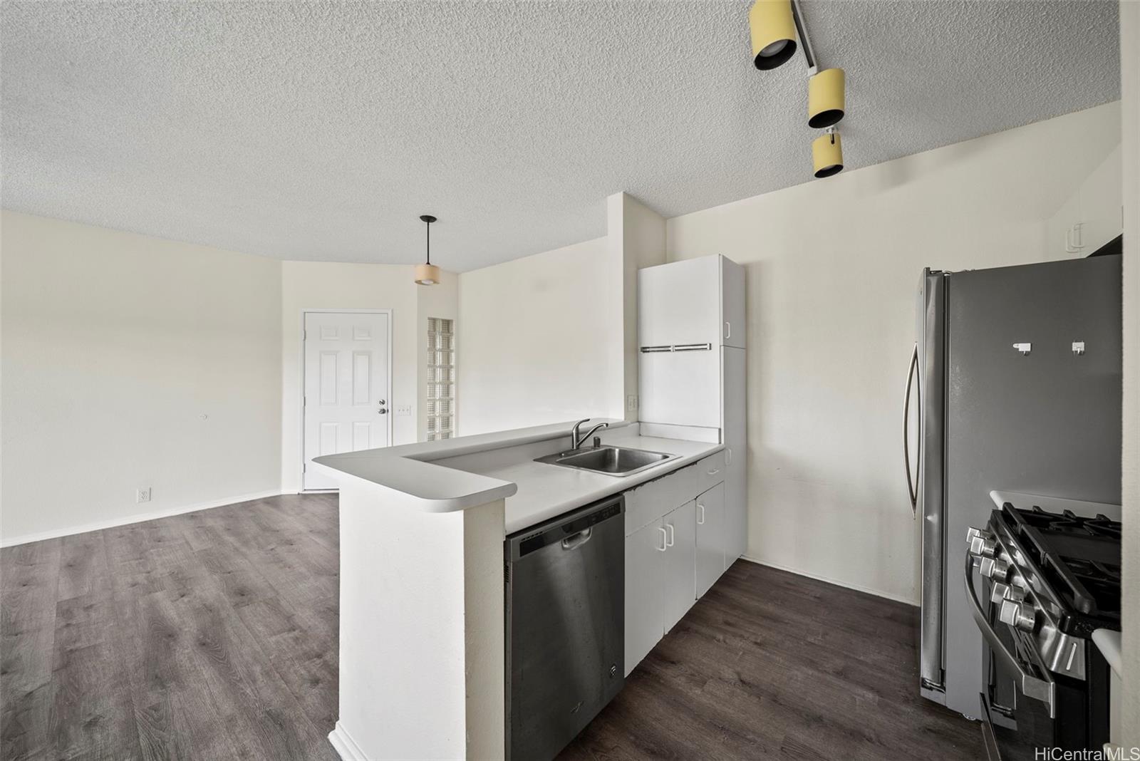 Sun Rise condo # 5J, Ewa Beach, Hawaii - photo 7 of 21