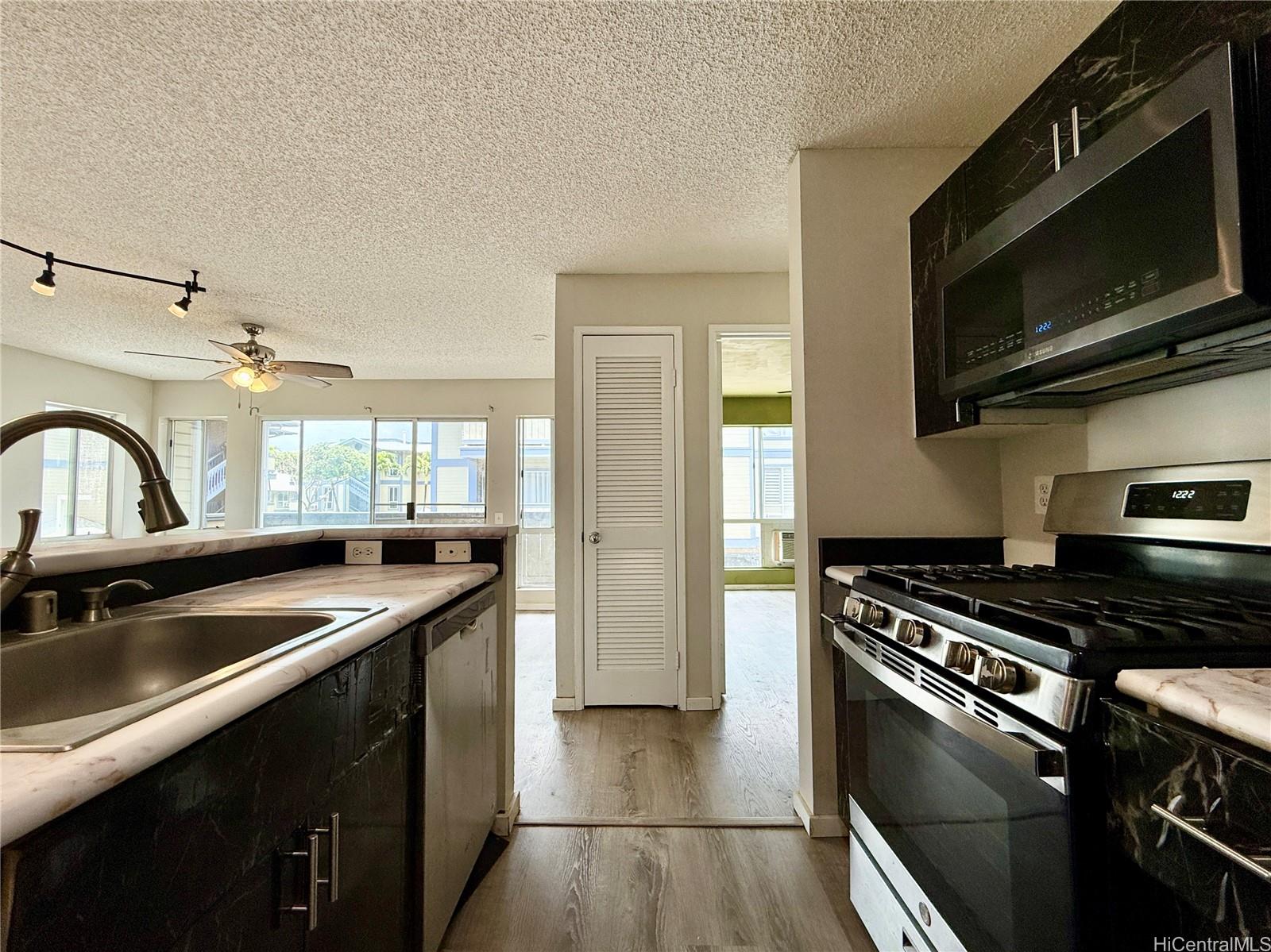 Sun Rise condo # 4G, Ewa Beach, Hawaii - photo 11 of 23