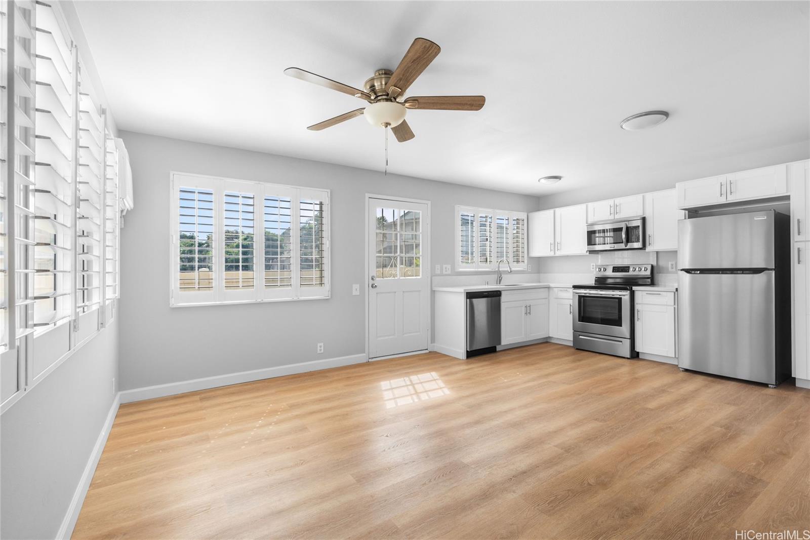 91-297  Makalauna Place Ewa Gen Cortebella, Ewaplain home - photo 4 of 25