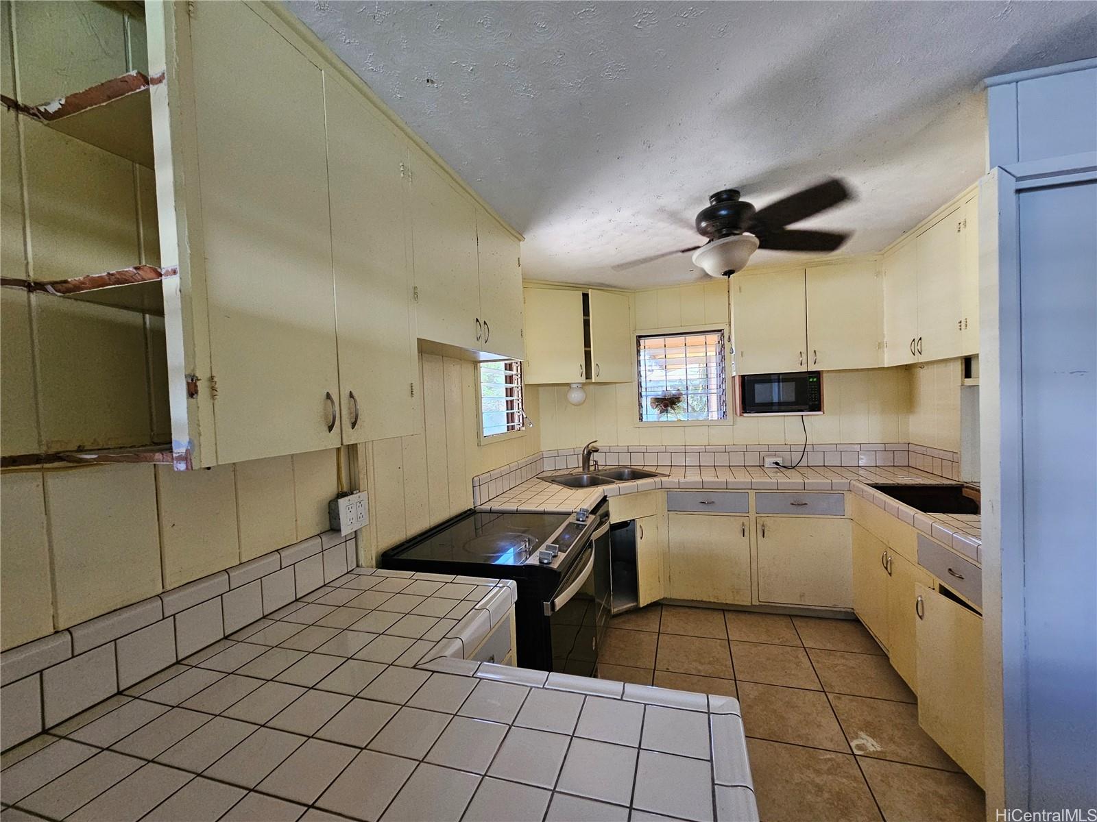 91-30  Pohakupuna Place Ewa Beach, Ewaplain home - photo 14 of 16