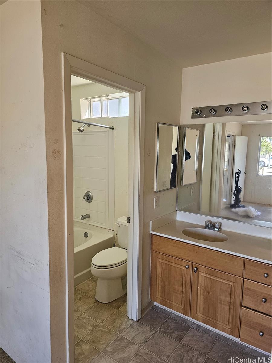 91-318  Makalea Street Ewa Gen Las Brisas, Ewaplain home - photo 5 of 11