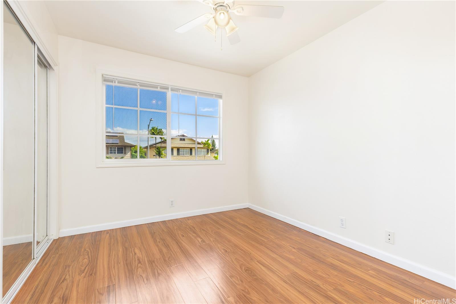 91-328  Kaukolu Way Ewa Gen Breakers, Ewaplain home - photo 5 of 17