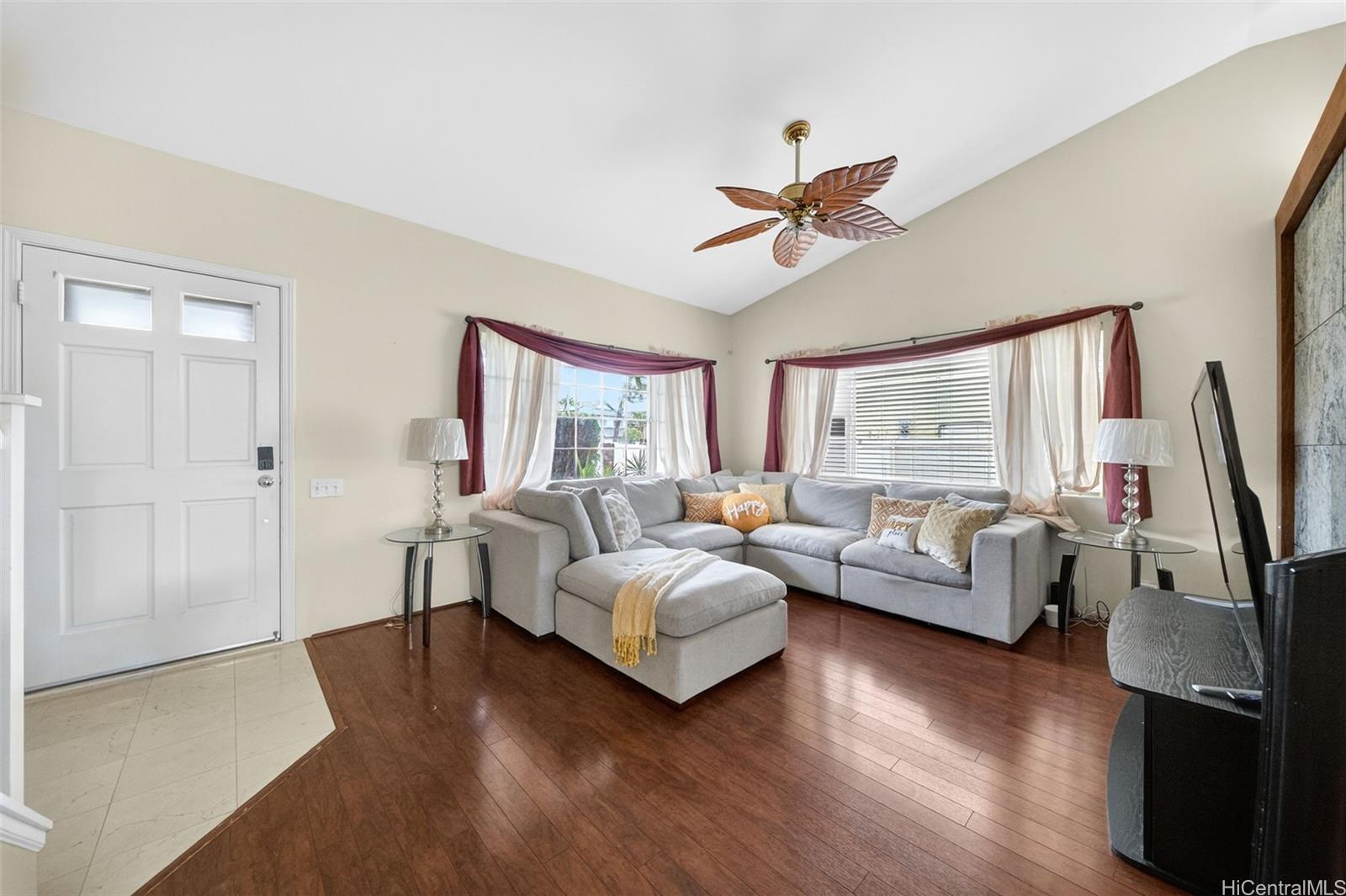 91-336  Hoomalule Place Ewa Gen Prescott, Ewaplain home - photo 2 of 25