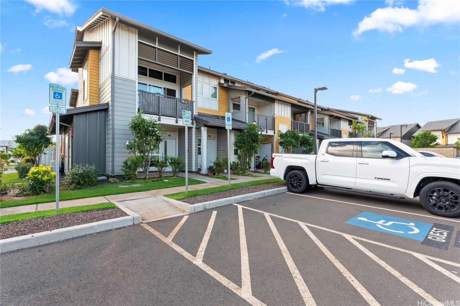 Hoopili townhouse # 1001, Ewa Beach, Hawaii - photo 2 of 18