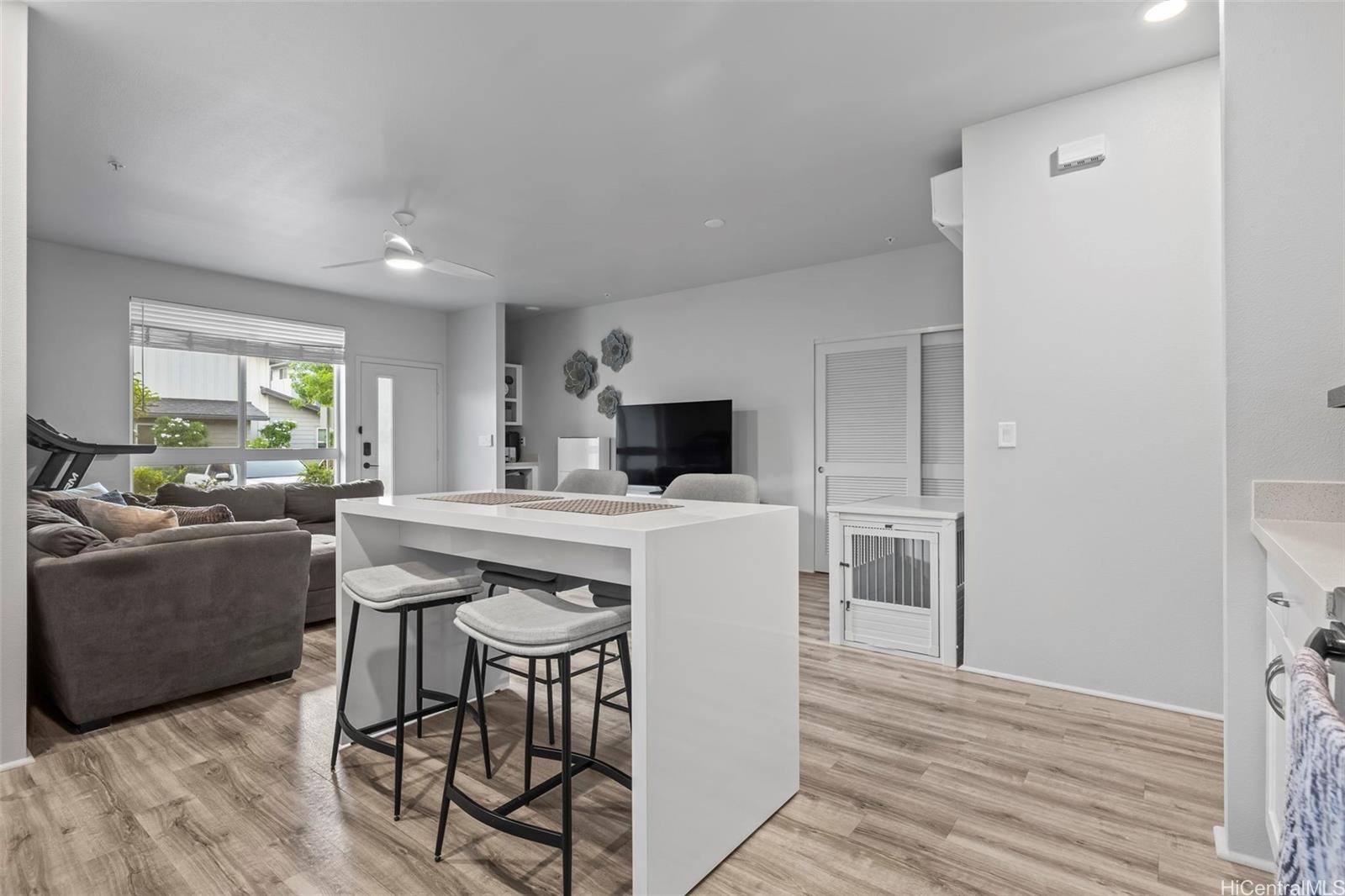 Hoopili townhouse # 812, Ewa Beach, Hawaii - photo 3 of 15