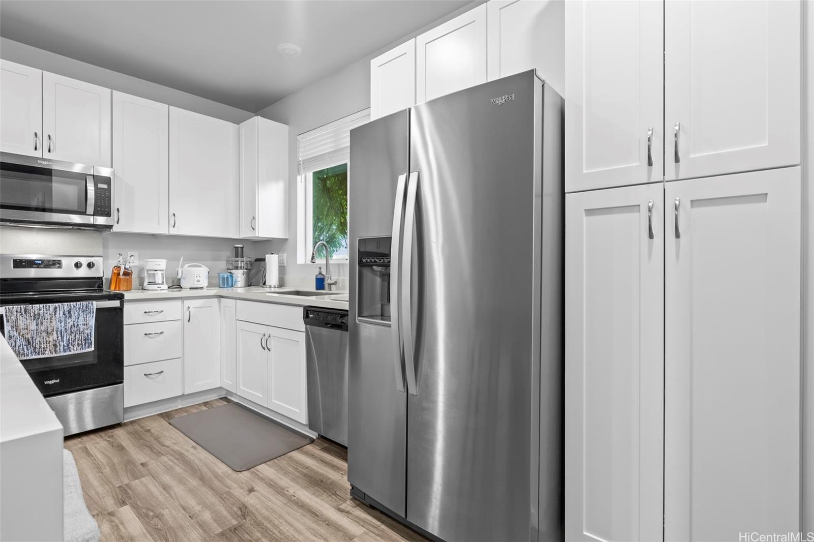 Hoopili townhouse # 812, Ewa Beach, Hawaii - photo 4 of 15