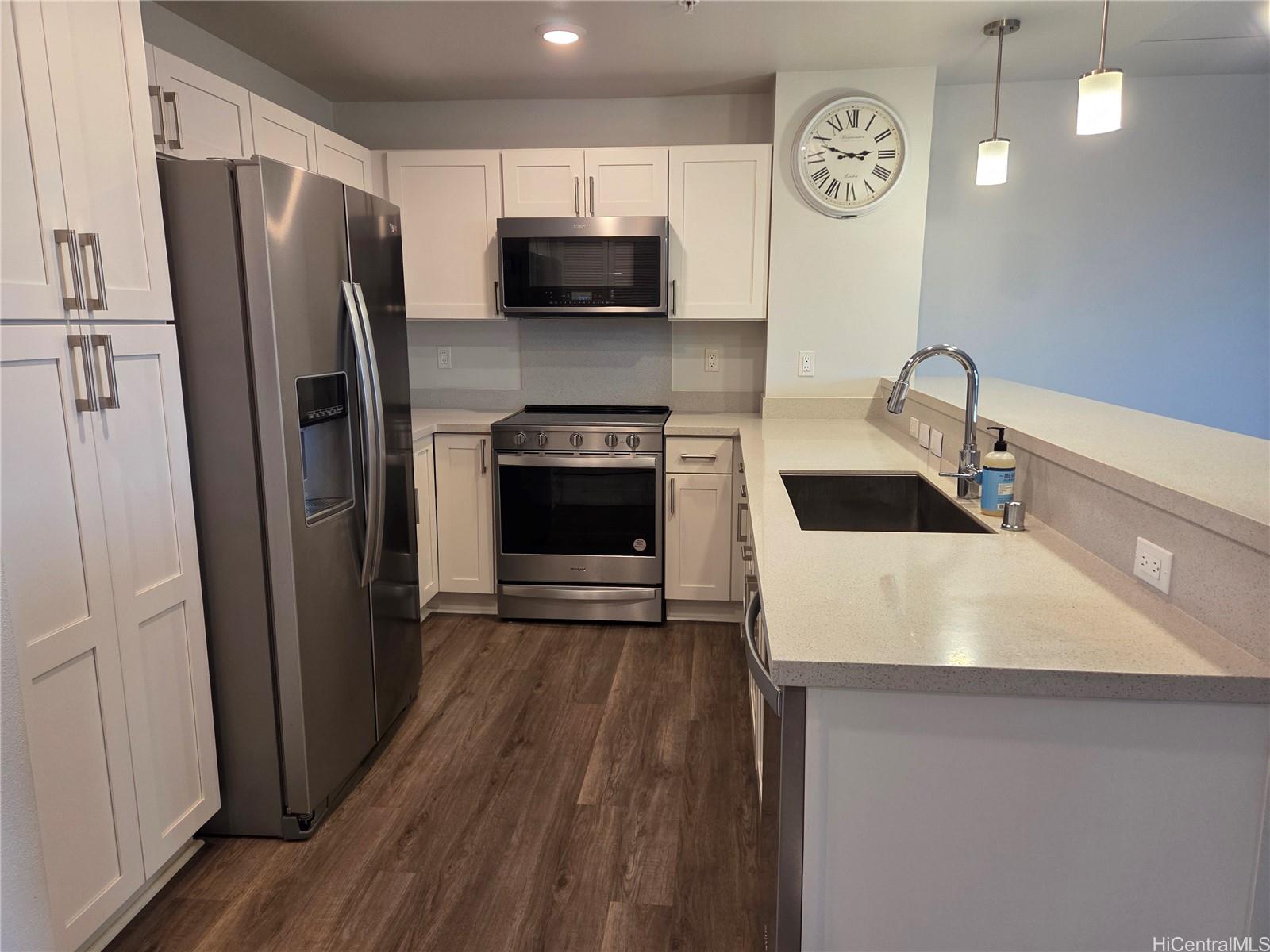 Hoopili townhouse # 2111, Ewa Beach, Hawaii - photo 3 of 19