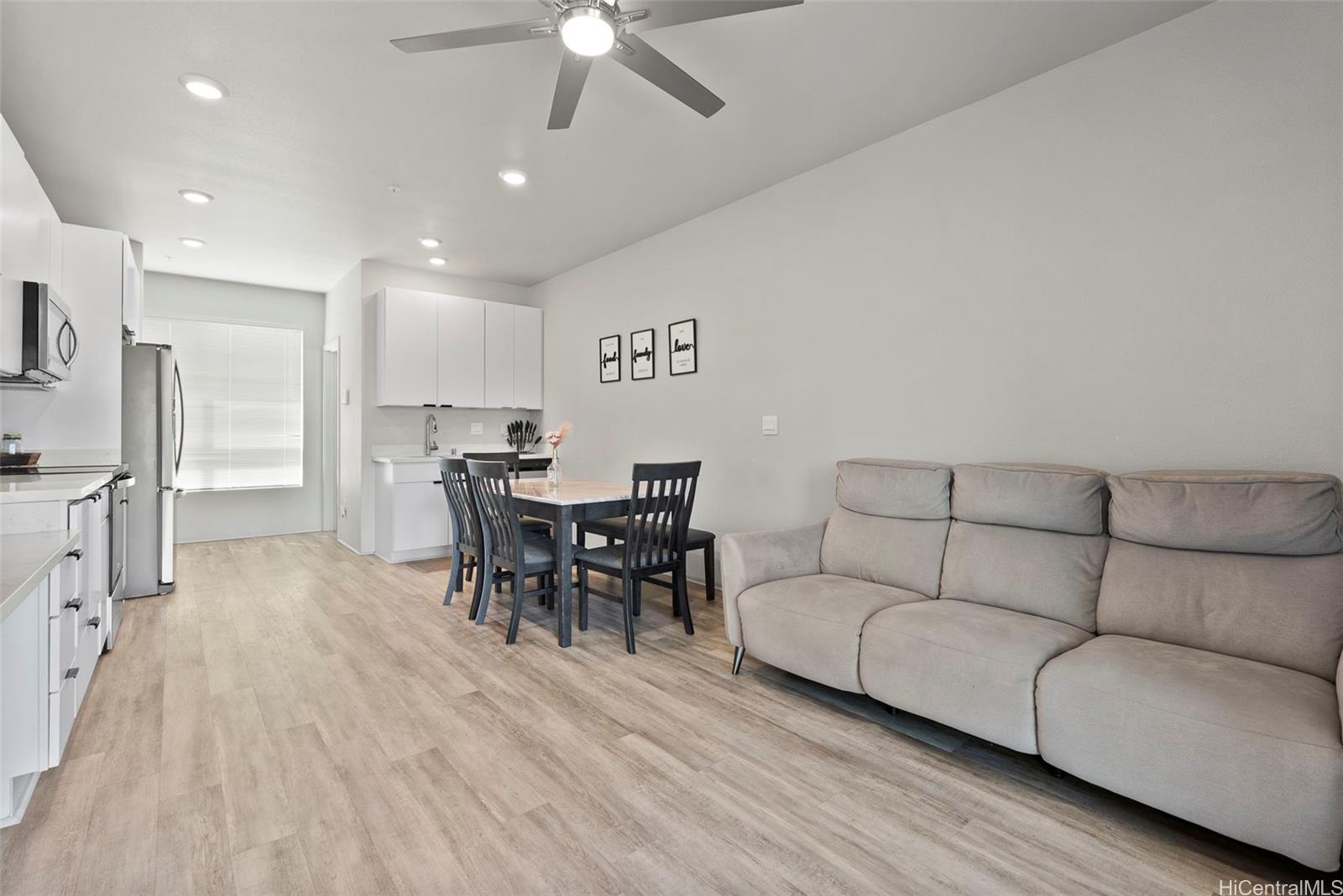 Kaiko townhouse # 920, Ewa Beach, Hawaii - photo 6 of 24