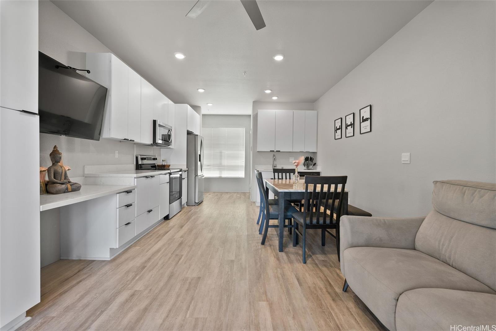 Kaiko townhouse # 920, Ewa Beach, Hawaii - photo 7 of 25