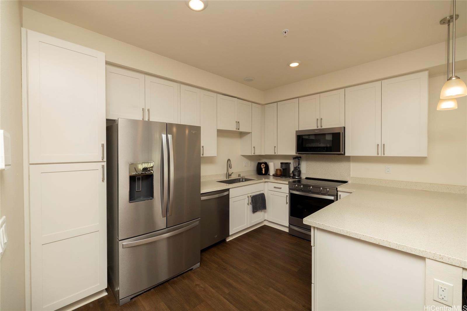 Hawaian townhouse # 1610, Ewa Beach, Hawaii - photo 4 of 20