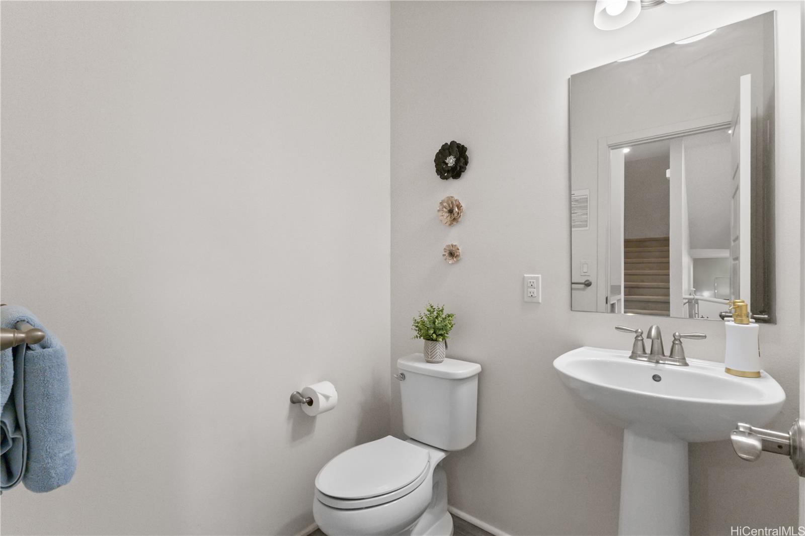 91-3575 Kauluakoko Streets townhouse # 1202, Ewa Beach, Hawaii - photo 11 of 25